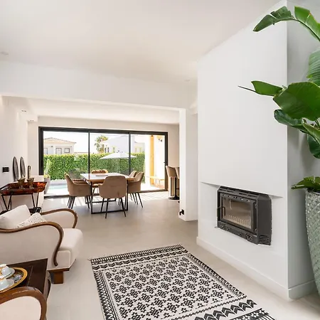Exclusive Oasis - Quiet Luxury Near Strip And Oura Villa
