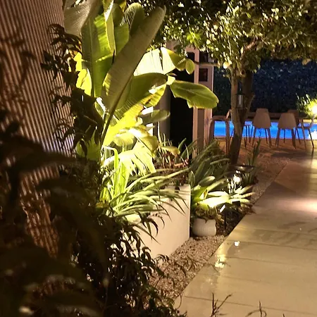 Exclusive Oasis - Quiet Luxury Near Strip And Oura 빌라 *